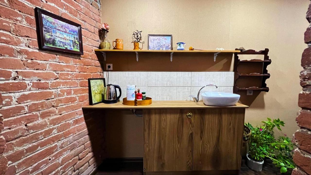 Hostel Pirosmani Tbilisi Eksteriør bilde