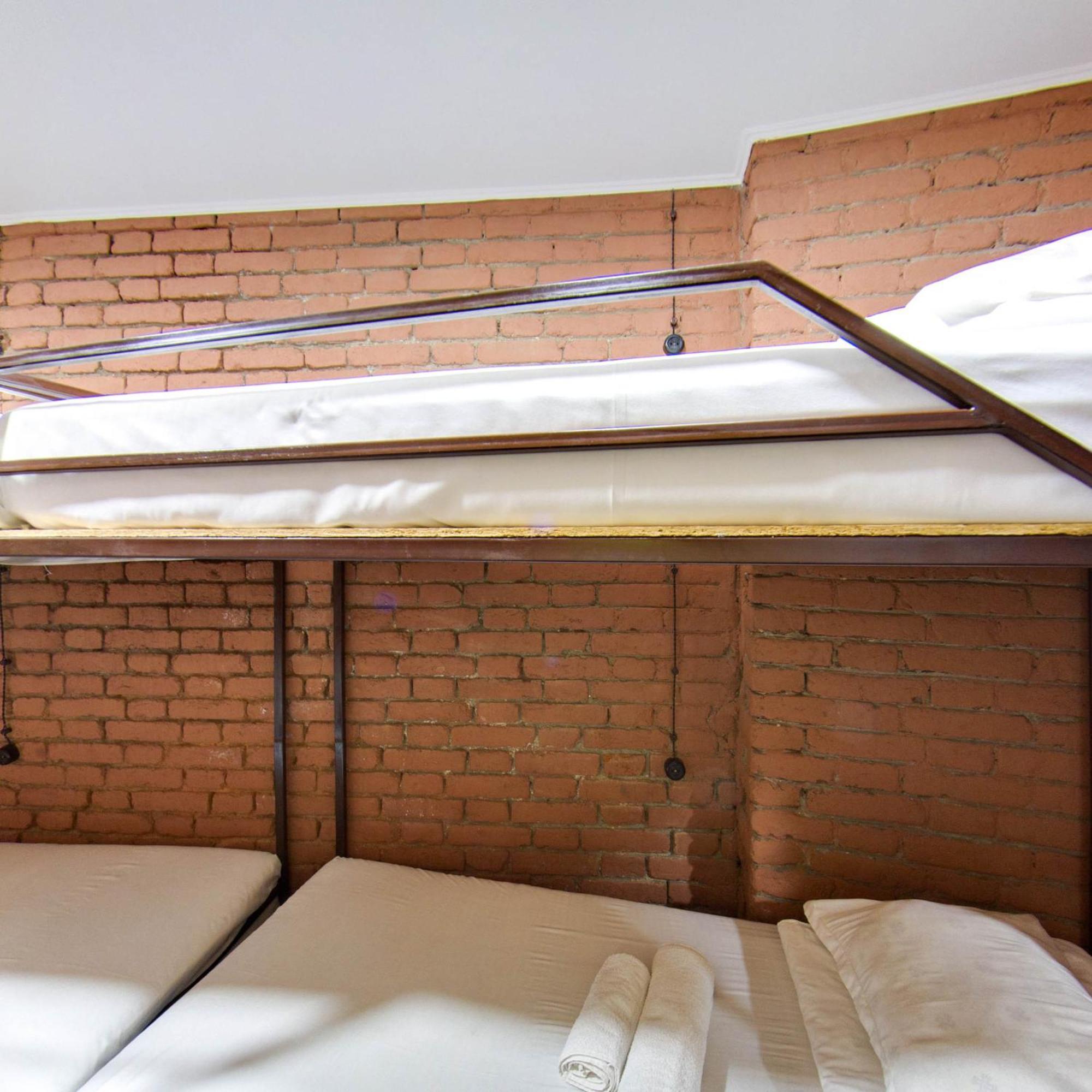 Hostel Pirosmani Tbilisi Eksteriør bilde